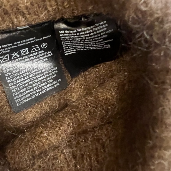 H&M women’s mohair shorts and top sweater set, size XS NWT - Picture 12 of 15